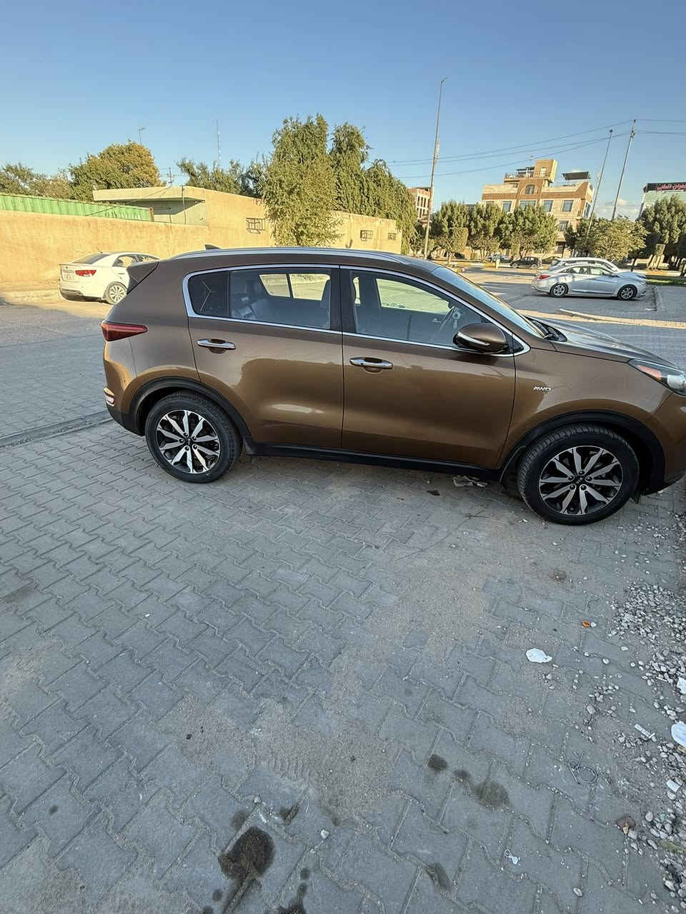 سبورتج 2018 EX فول عدا البانوراما ماشيه 72 ضرره بابين جه السائق والباقي كفاله عامه  كربلاء الإسكان 
***********
160$ وبيه مجال
