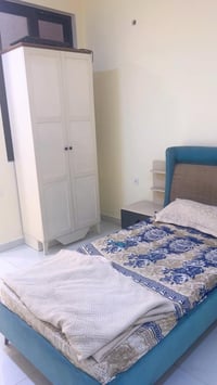 غرفه شبابيه خمس قطع السعر ٣٠٠ وبي مجال المكان البلديات ٠٧٧١١٦٢٤١٠٧