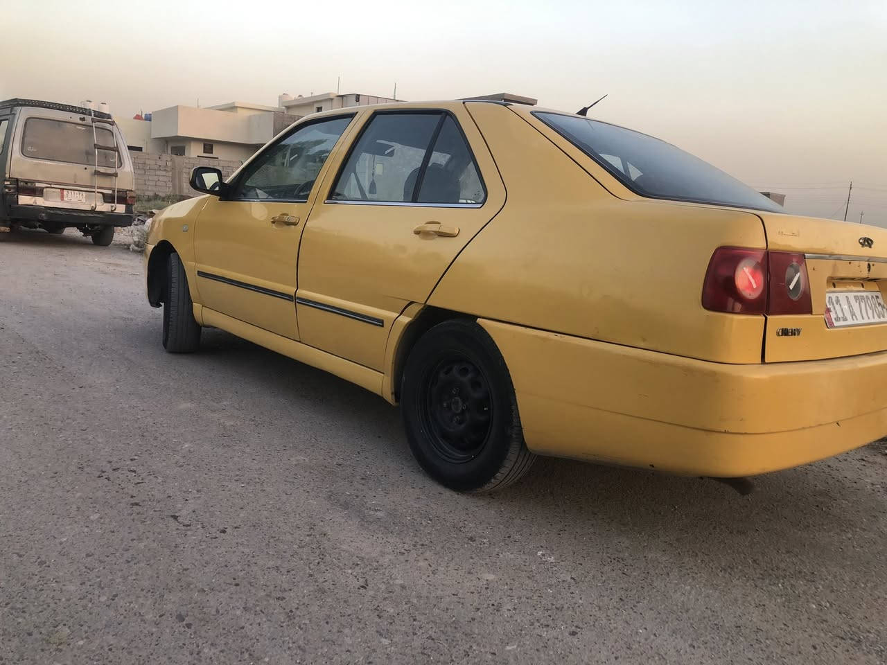 السلام عليكم شيري موديل ٢٠١١ رقم بغداد باسمي رقم انكليزي وسنويه لل ٣١ مصفره هيئه وغرمات هزه جديده كير محرك خير من الله تبريد ثلج  شاشه وكامره دوشمه جديده كاعيات جلد صدر امامي وخلفي كله جديد  تخم تاير سياره خير من الله مابيها اي نقص // مكاني بغداد الدوره شراي اتصل وبيك خير وتدلل//  ***********

