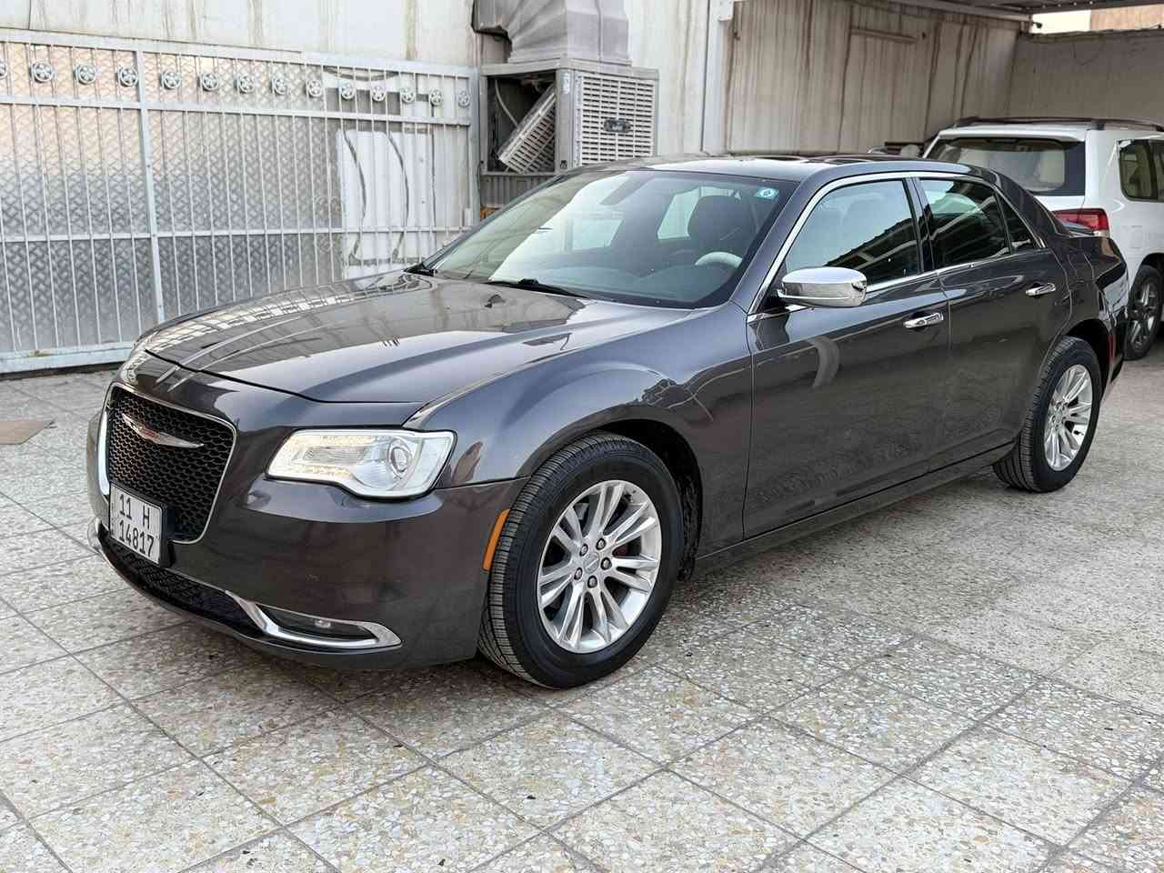 السلام عليكم اوباما 2017 رقم بغداد بسمي فوول مواصفات بيه صبغ صحفه معه بنيد معه جاملغ ايسر بدون دواخل شرط الفحص شواصي لغود تكم مكفولات ايرباك سليم سيارة جديدة وجاهزة ما بيه اي نقص محرك كير مكفولات صدر امامي خلفي جديد تخم تاير جديد للاستفسار *********** السعر 178 ورقة مكان بغداد
