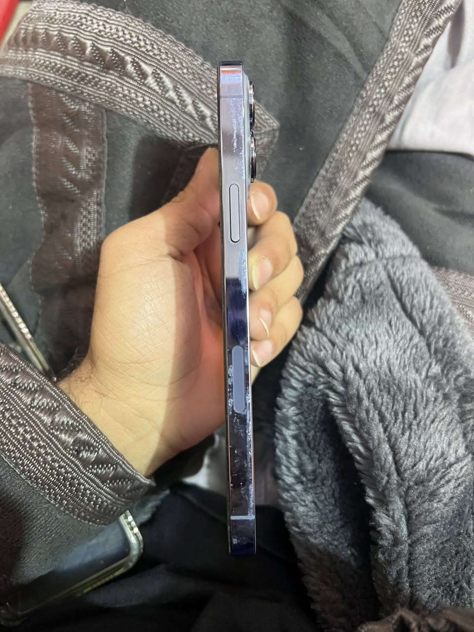 ايفون 13 برو ماكس وكاله ماستر ما مفتوح  بس الجهاز وره التحديث اجتني هاي الرساله  الجهاز للبيع السعر 750 وبيه مجال 
واتساب ***********
