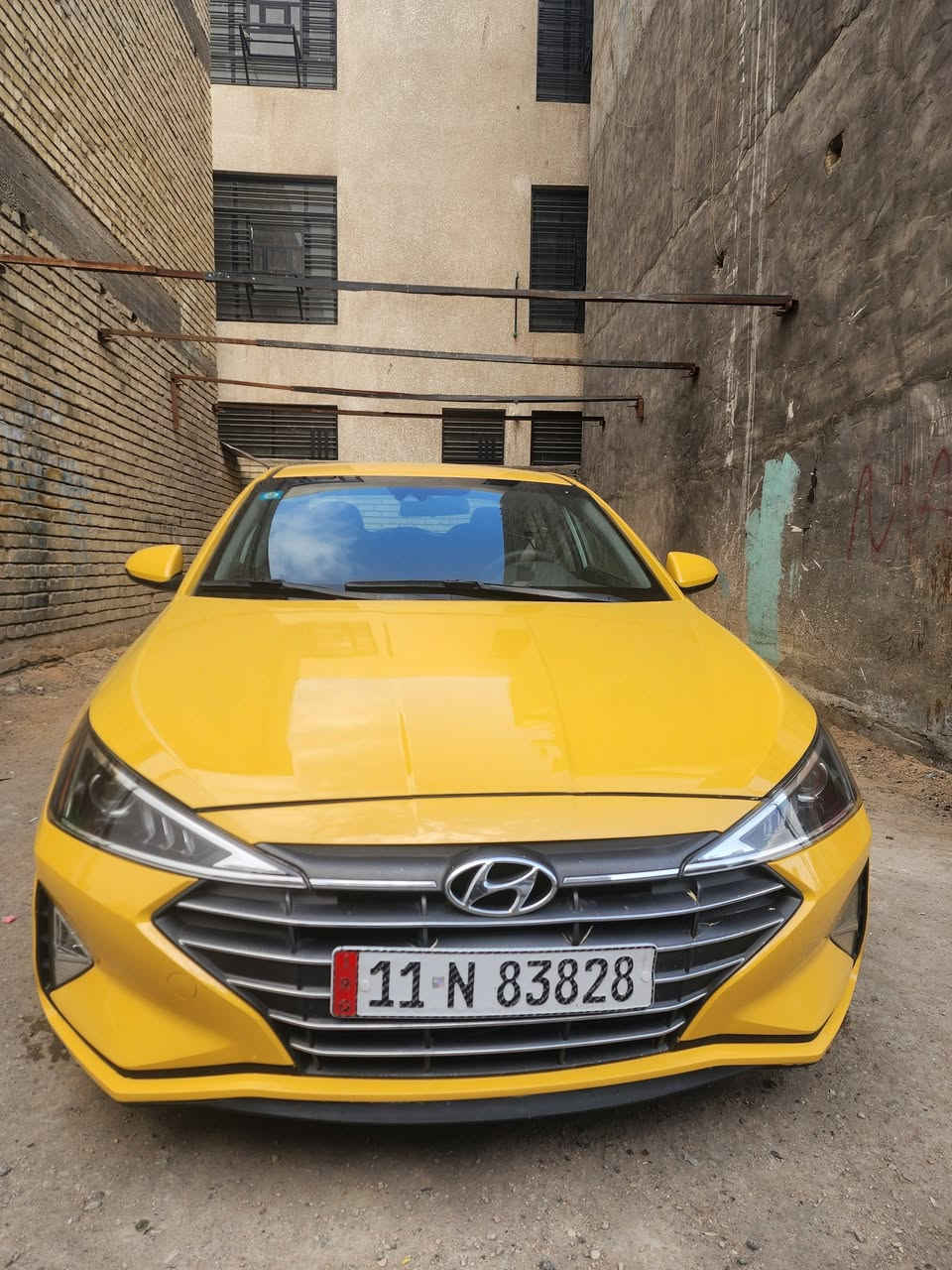 السلام عليكم النترا موديل ٢٠٢٠ بسمي رقم بغداد مكانهه بغداد الدوره ماشيه ١٥٧ صبغ بنيد ودعاميه وجاملغ خلفي ع كد شبر السعر ١٣٣ وبيهه مجال بسيط 
للاتصال ***********
