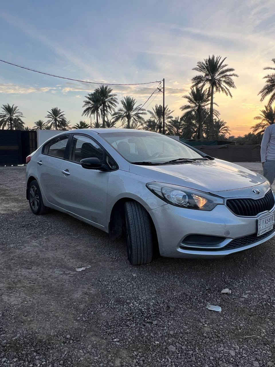 السلام عليكم 
سيراتو 2016 خليجي رقم بابل بيه قطع صبغ ابيعك حزام بدون دواخل كير محرك مكفولات 
مكاني بابل 
السعر 95 وبيه مجال بسيط 
*********** حلة, بابل
