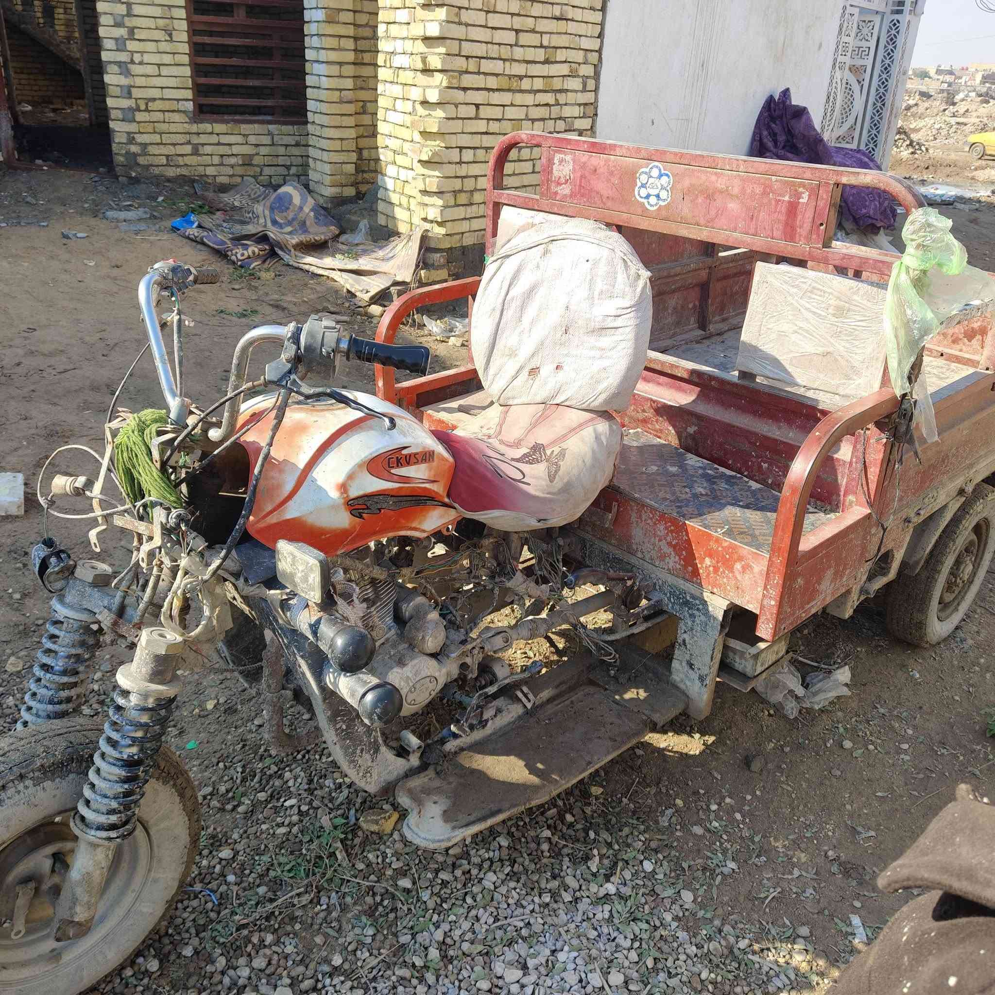 سلام عليكم ستوته صوليه اوراق السعر 900 الف شراي يتصل ***********
