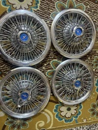 تخم كبات موستنك ١٥ حلوات بيهن سيم واحد طاك  من صفحه وحده الكبات مابيهن...