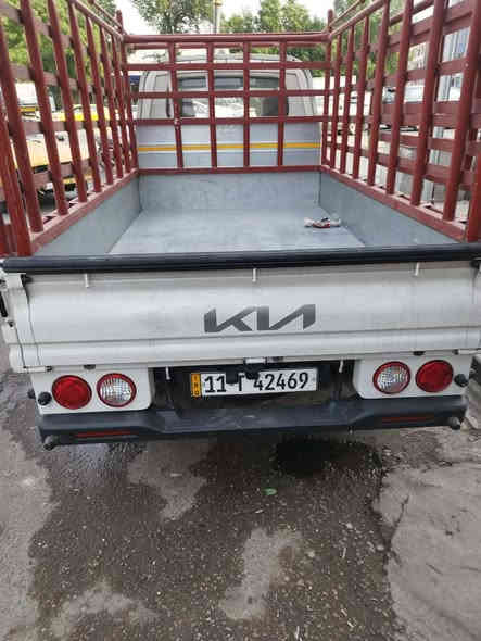 موديل ٢٠٢٥ رقم بغداد بسمي سياره بعدهي على وضع الشركة جديده وما غسلها ماشيه ٩٠٠٠
*********** ابو سيف
مكان السياره البلديات
السعر 175 $ ورقه وبي مجال
