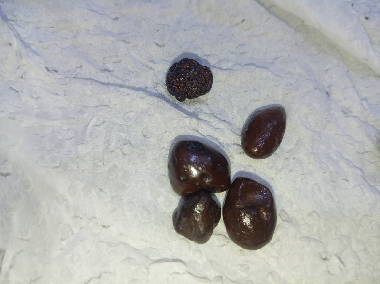 السلام عليكم ورحمة الله وبركاته
احجر سليماني +احجار سلطاني +هبهاب للبيع أبيع شلع الأحجار كلها الكط كله مصوررر والي يريدهن بي خير ويدلل اغلب السلماني غديم *********** وات ساب
