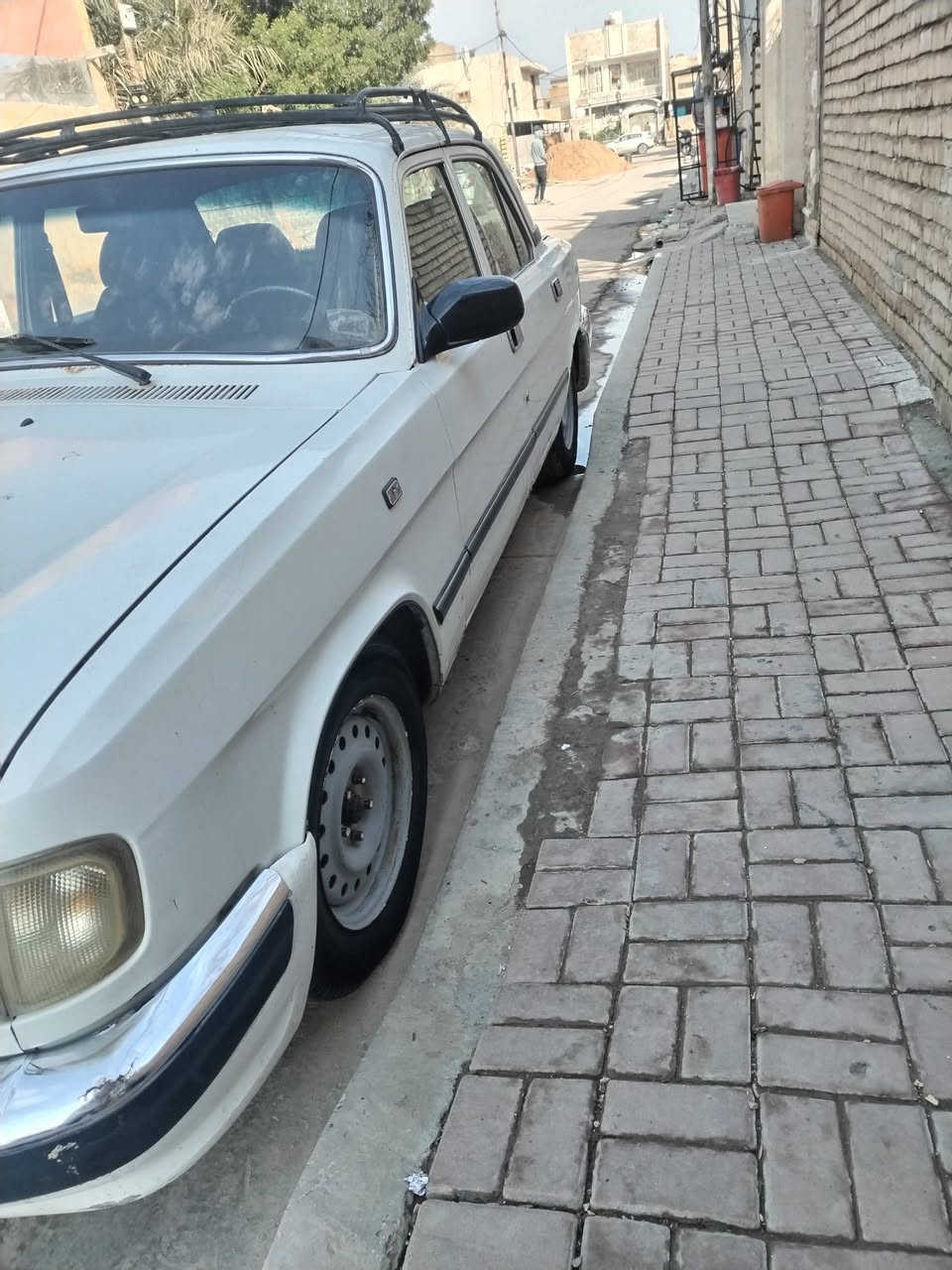 سلام عليكم  فولكة للبيع مكينة بلدية  سعر 28  وبيهة مجال  للاتصال ***********  مكان بغداد
