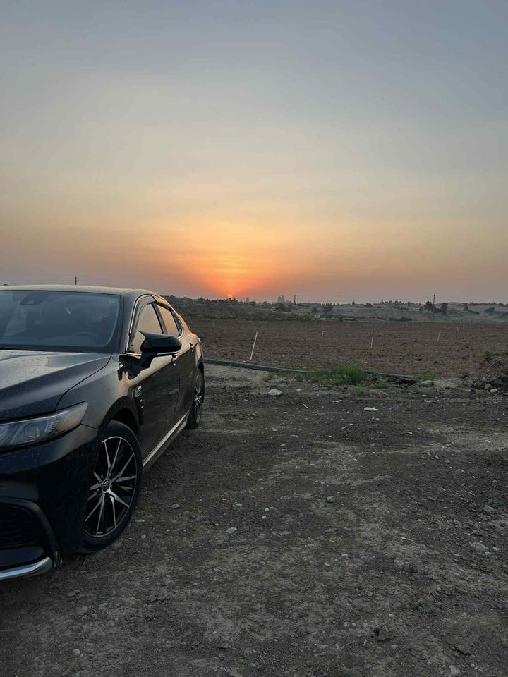 السلام عليكم
كامري 2023 se للبيع 
ماشيه 27 الف مايل  والتفاصيل في الصور  
***********
