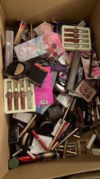 شلعة مكياج • كوري ومختلط • ١٠٠+قطعة