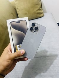 ايفون 15 برو ماكس • ٢٥٦ • بطارية ٩٠