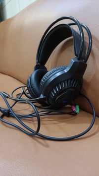 سماعات • ٦ قطع • الكرادة