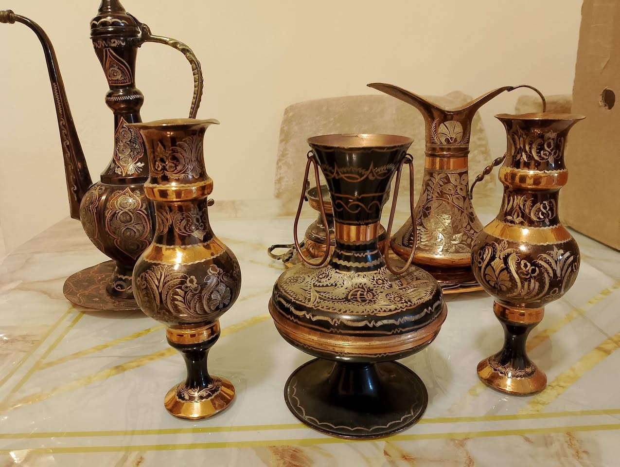 سلام عليكم للبيع نحاسيات تحف انتيكة
متوفر توصيل كل محافظات العراق 5


**إذا كنت صاحب هذا الإعلان وتريد حذفه لأي سبب، رجاءا أرسل رسالة إلى الدعم الفني**
