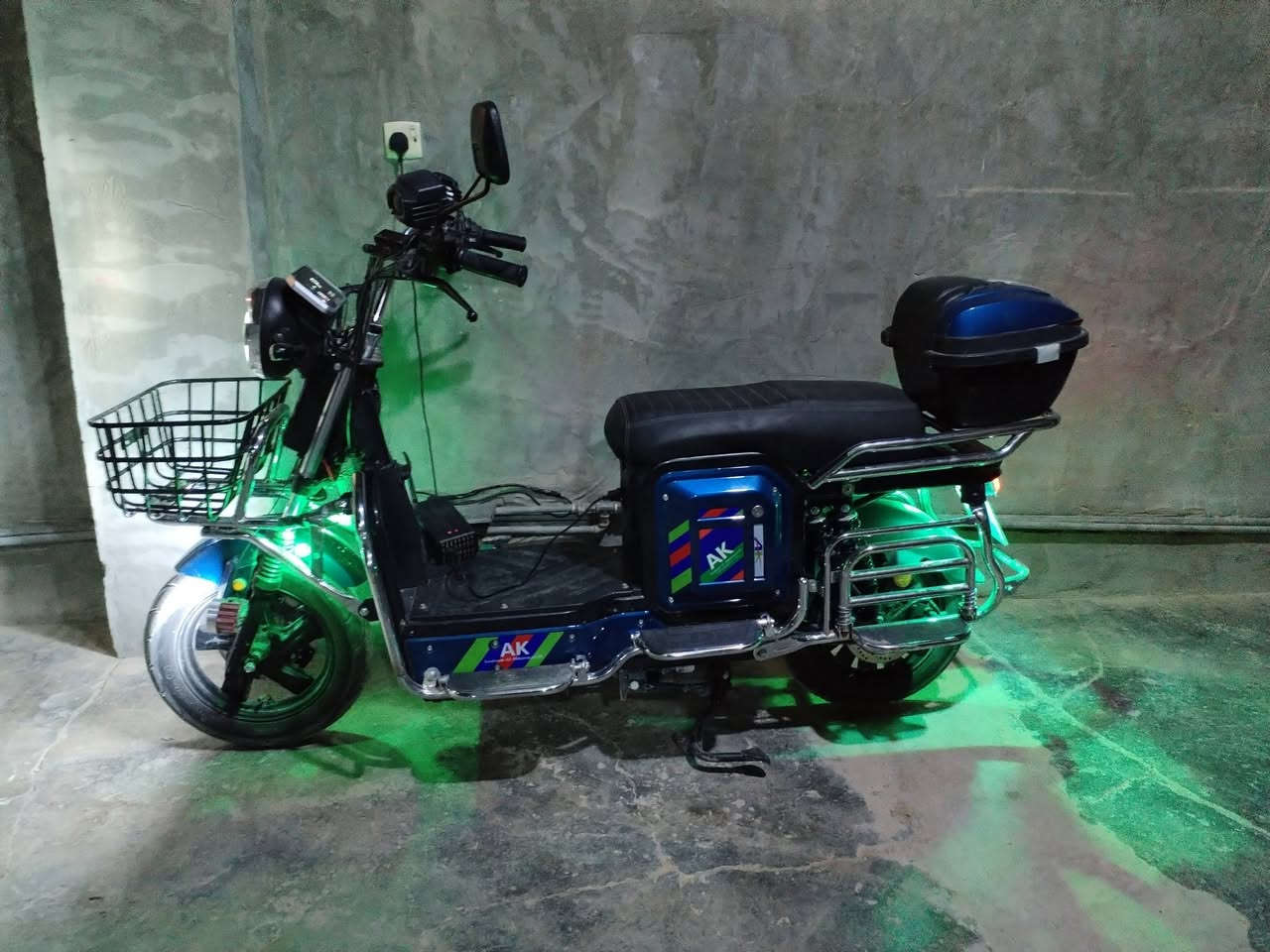 موطور شحن للبيع موديل 2025 بعده جديد بطاريات عل فحص سعره 675 وبي مجال رقم الهاتف *********** مكان الفلوجه
