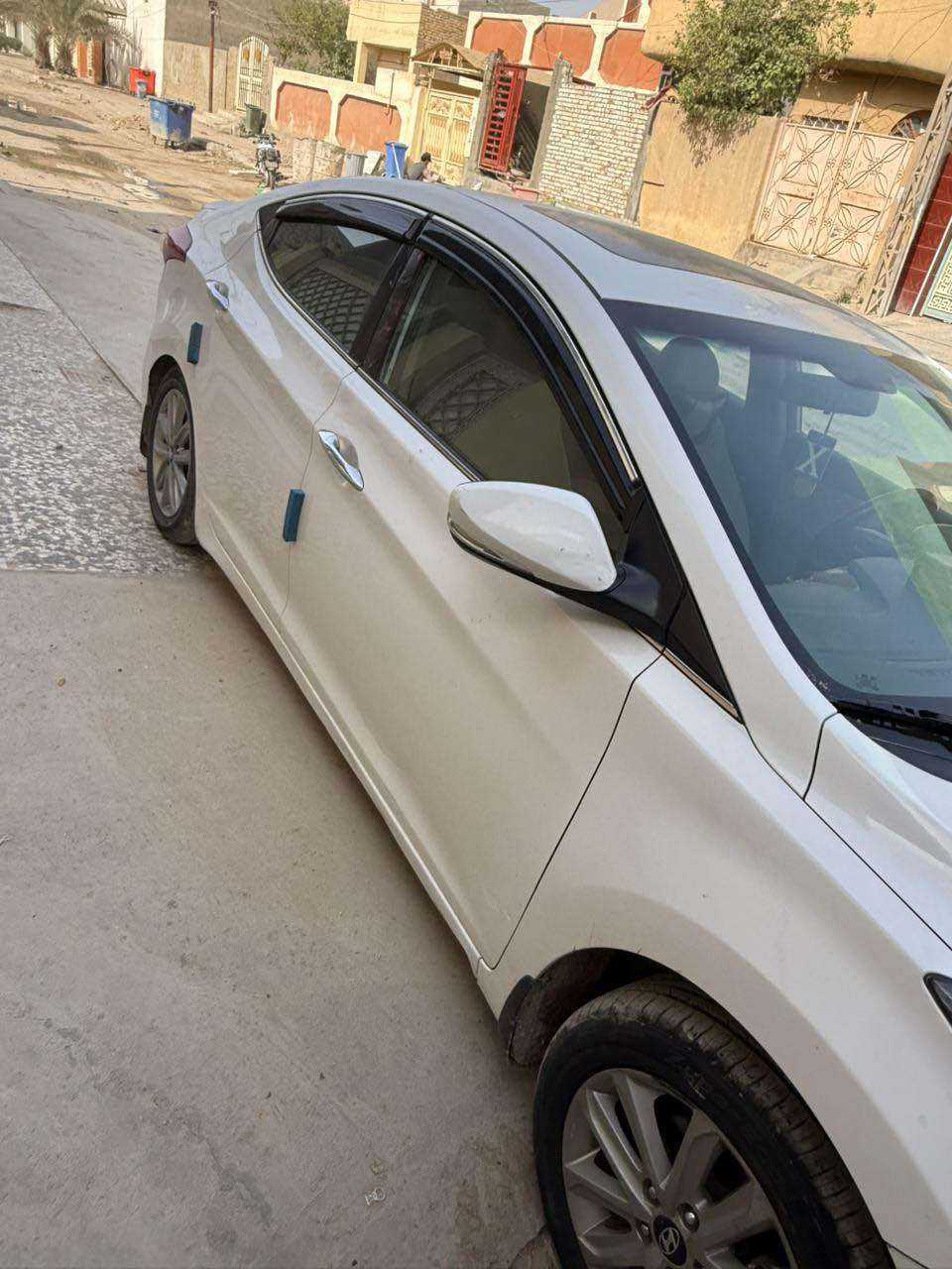 سلام عليكم الانتره2016 خليجي
مكفول كفاله عامه
مواصفات 
فول ما عدا بصمه
يدات نيكل 
مري شفط + تبريد قطعتين
شاشه + كامره دواره
بانوراما 
مكينه1800 
اشاير بالمري
فقط ببه ملاحظات بسيطه
السعر 133 وبيه مجال
الاتصال على الرقم *********** حلة, بابل
