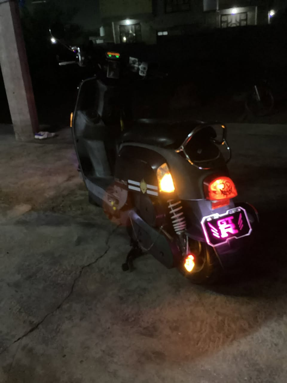 سلام عليكم دراجه بوليس نوزل موديل 2009دراجه مكفوله كفاله عامه مختمه وكامله من كلشي كهربائيات  كلها  شغاله لدراجه شرط مامفتوحه ونظيفه ومكينه ناعمه كلها بلاديه المكان بابل السده الهنديه السعر 850وبيها مجال.
اتصال ‏‪***********‬‏
