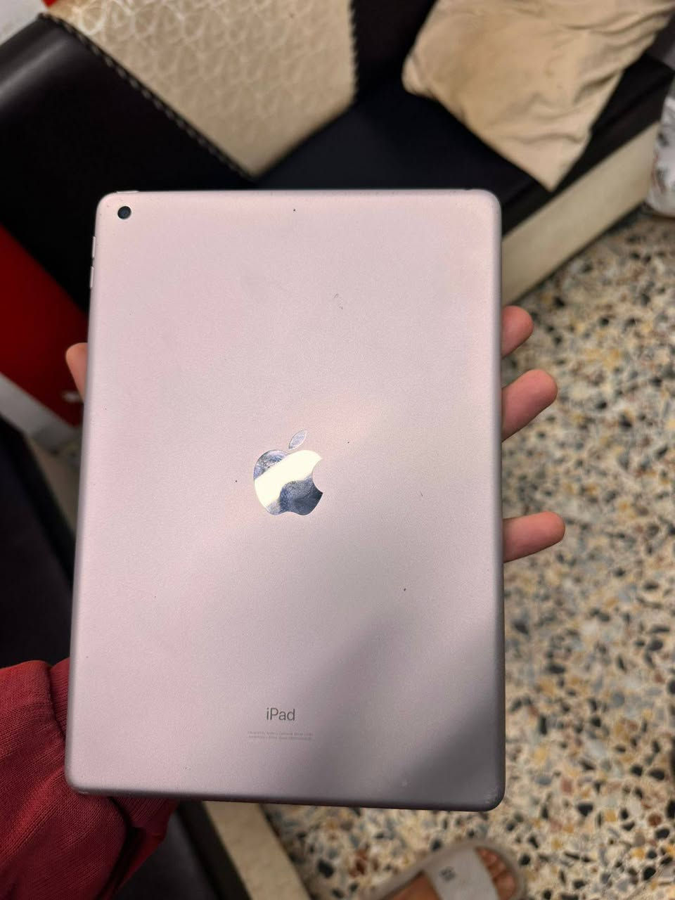 ايباد جيل ٧ ذاكره ٣٢ بي فطر بل شاشه مكاني شعب سعره ١٧٠ بي مجال ***********
