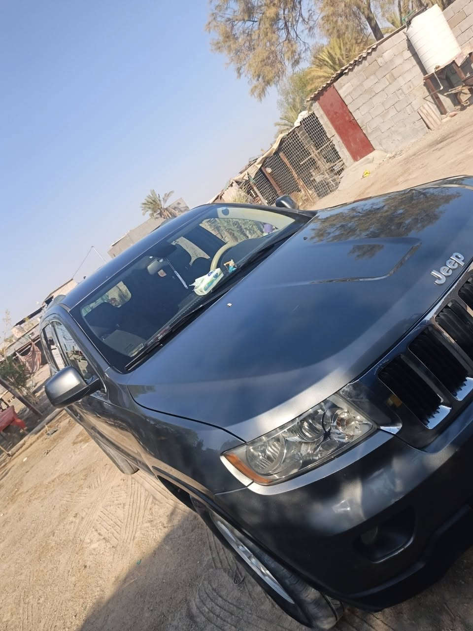 جيب لاريدو موديل ١٢ البيع سياره مكفوله لاحادث ولا صبغ السعر١٦٥ وبيه مجال مكان السياره البصره ابو الخصيب ***********
