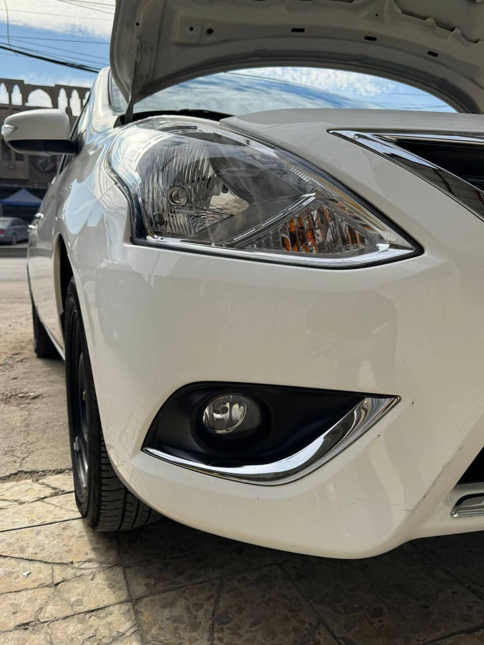 اللهم صلي على محمد وال محمد 
نيسان صني هندي 2025
للبيع فقط 
رقم اربيل الجديد
سنوية باسم عربي
يعني تحويل مباشر

موديل 2025

السعر /شدة و27
(127)
 وبيها مجال بسيط حك الجية
كير ومحرك وتبريد جيد 

السياره مكفولة من الصبغ والتبديل والبارد
بيها رصعة بسيطة بالجاملغ الخلفي واظحة بالصور
 المواصفات المعروفة 
تحكم ستيرن جهتين
تبريد قطعتين 
4 جام كهرباء 
حساسات خلفيه 
شاشه وكامرة 
سويج ريمونت 
دبل ايرباك 
تحكم ستيرن
حساس تاير 
مانع انزلاق 
يدات نيكل 
نضام مانع الانزلاق ABS 

المحرك  1.5 
ماشيه  31 الف                                        
الاستفسار 
 ***********
 ‏‪***********

مكان السياره بغداد السيدية
