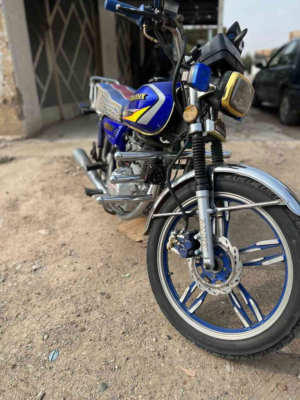 إيراني موديل 22 مرقم سنويه دراجه خير من لله  محرك 25مصار شهر من بدلته /مكان الدراجه الفلوجه /السكنيه سعر الدراجه مليون و500

ملاحظه : الدراجه مصروف عليه خير من لله ونضيفه ف كلمن يعرف قيمه حلاله لحد يتفلسف السوك كدامك وشوف لمرقم بيش 

واتساب ***********
