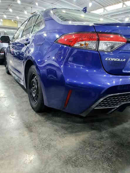 السلام عليكم للبيع كورلا وارد امريكي موديل ٢٠٢٠ اس اي حادثها البنيد صبغ فقط بنيد والجاملغ الايمن راجع بارد كفاله لغد وشاصي بدون دواخل ايرباك ستيرن راجع سستم مواصفات شفتات ستيرن كشن حضن مواصلات ال اس اي معروفه مكينه ٢٠٠٠ كير ١٠ نمر المرغوب الاقتصادي بدون صرف بنزين رقم بغداد اب اسمي ومكانها بغداد السعر ١٣٨ ورقه وبيها مجال للاتصال  ***********   ***********
