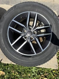 للبيع  تخم ويل اصلي حجم 18 مال سيارتي موديل 22   مكفولات حتى من الشخط ...