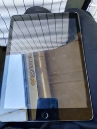 مرخصت الادمن ايباد 8 160الف وبيه مجال حك جيتك لتواصل واتساب اتصل 07770...