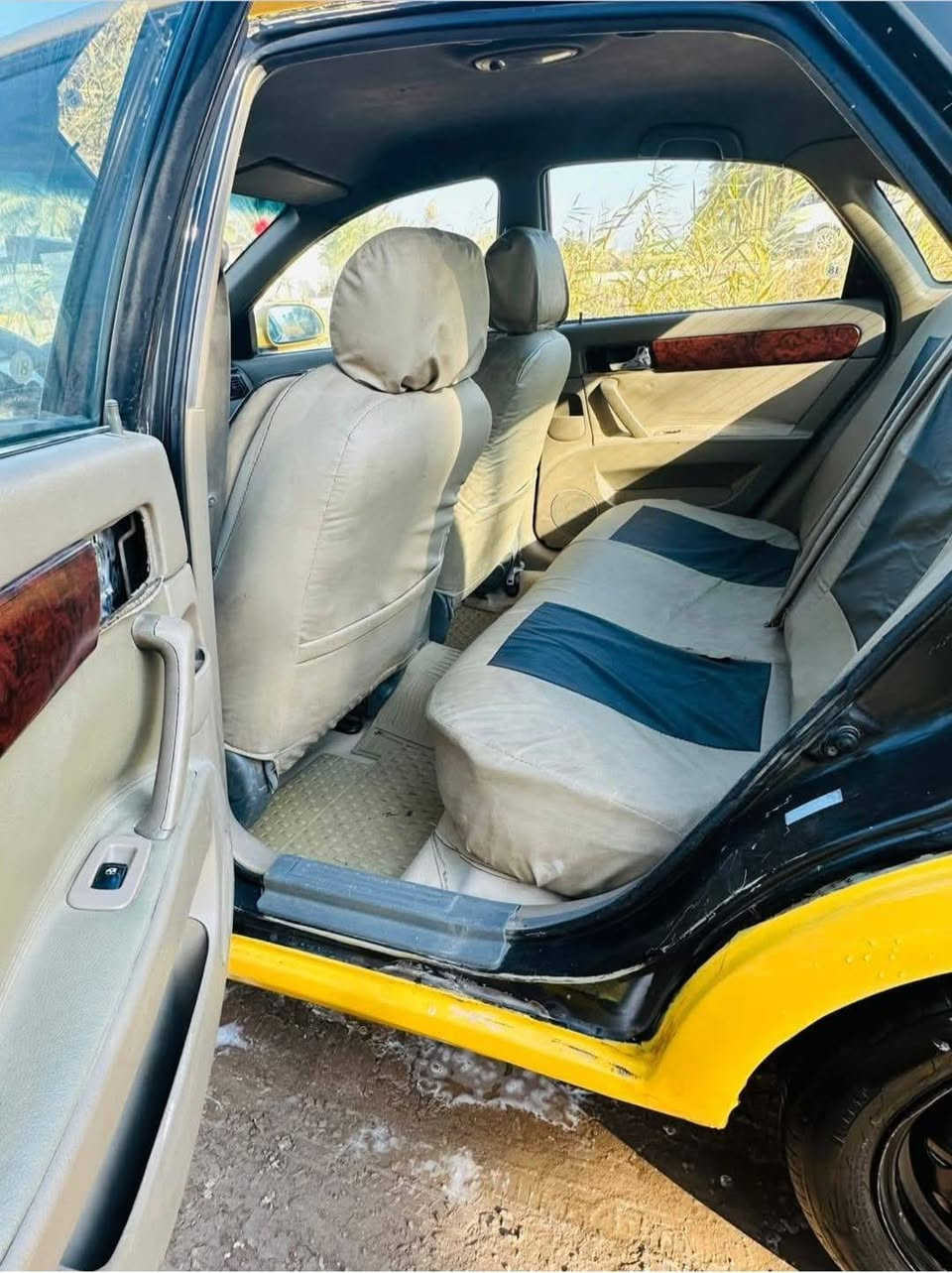 السلام عليكم البيع سياره وبتره.
سياره جديده وحلوه سنويه, 27 
محرك وكبر وحداديه جديدة سياره جاهزه 
مكلف بلنشر 
***********
