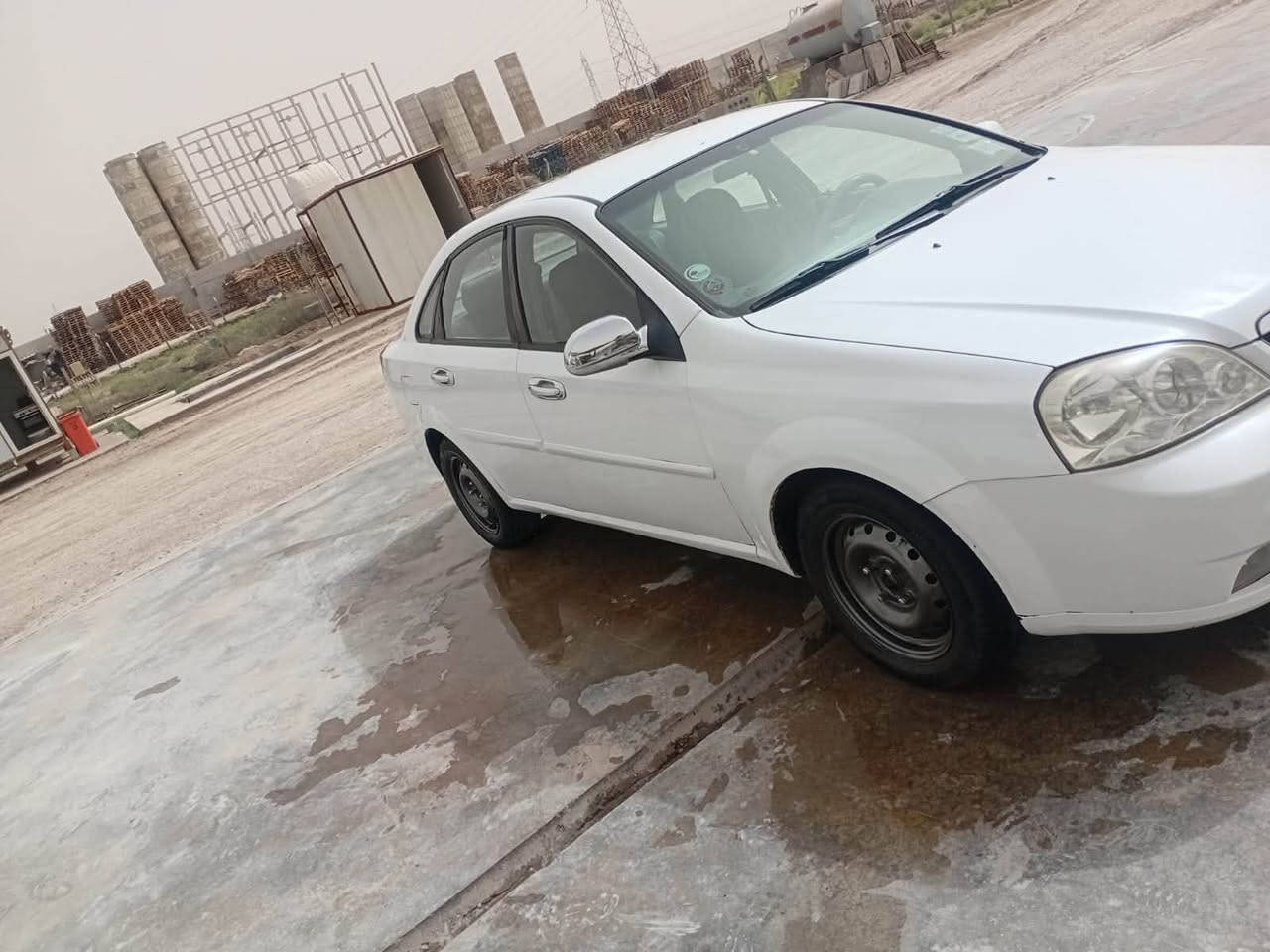 شوفرليت اوبترا
موديل 2012
سياره نظيفة 
رقم بغداد انكليزي
تبريد 
تخم تاير 
صبغ فقط الي ماشر بالصور
كلشي شغال بيها
بغداد عويريج 
السعر 80 وبيها مجال
***********

