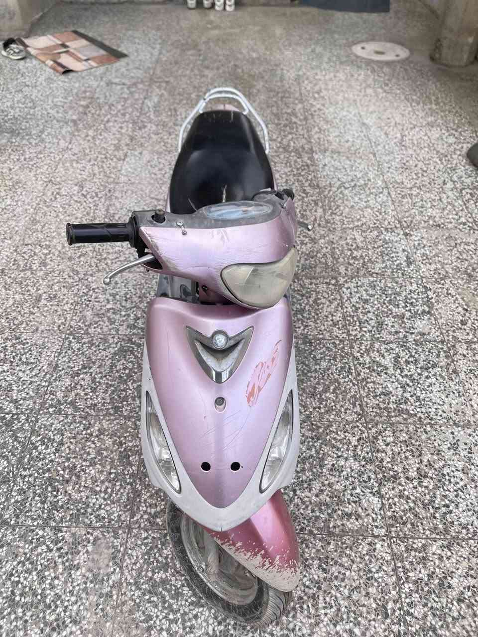 السلام عليكم دراجه ماكس منغولي  بس مكينه مفتوحه مره وحده دراجه كلشي مبيه بس ترتيب ينراداله  دراجه نكره سلف السعر 450 اوبيه مجال رقم الهاتف ***********
