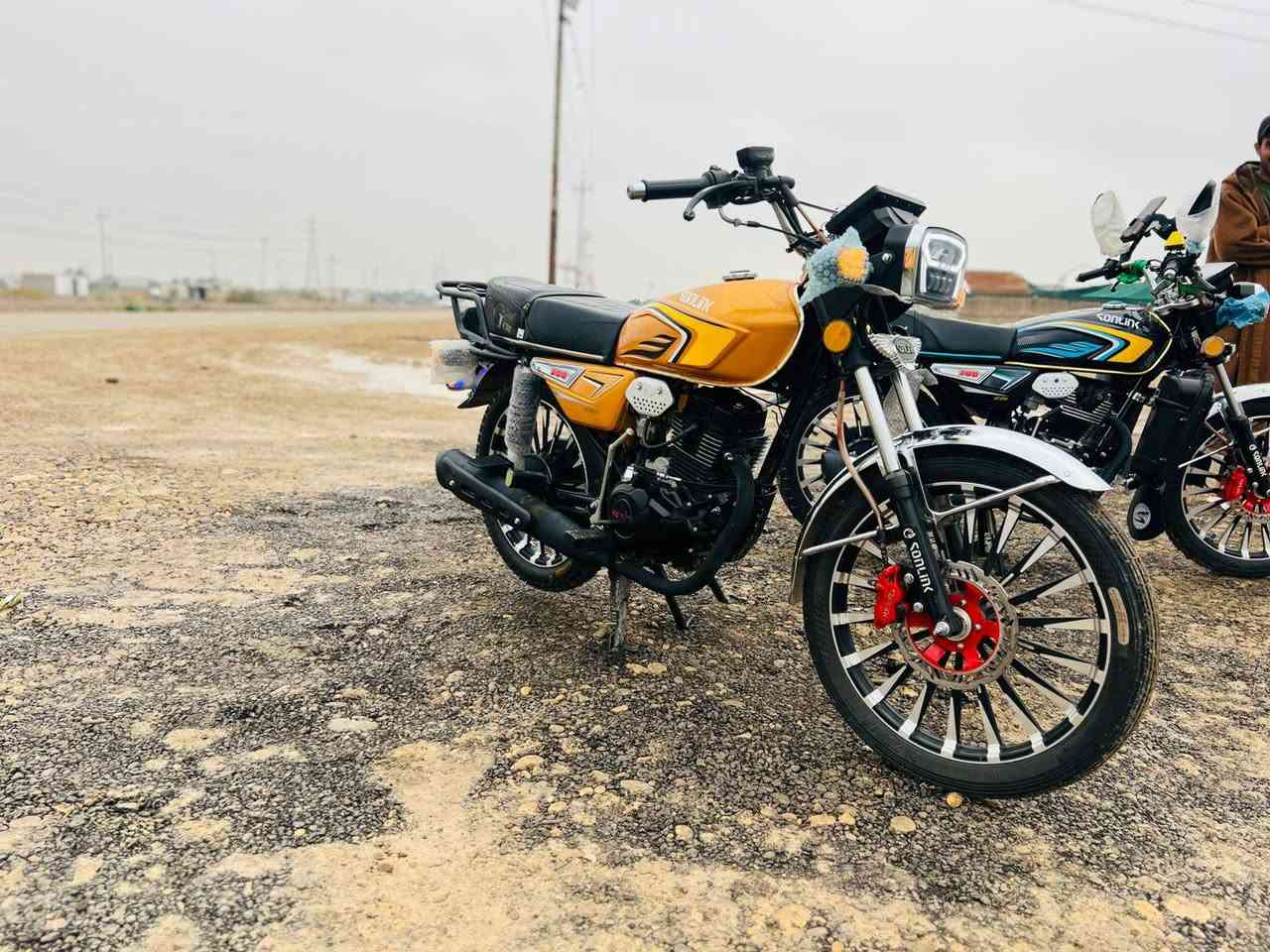 السلام عليكم دراجه للبيع موديل 25 ضاغطه وزنجيل ماماشيه قليل لمكان واسط عزيزيه سعر خاص اوراق بغداد  /***********/***********
