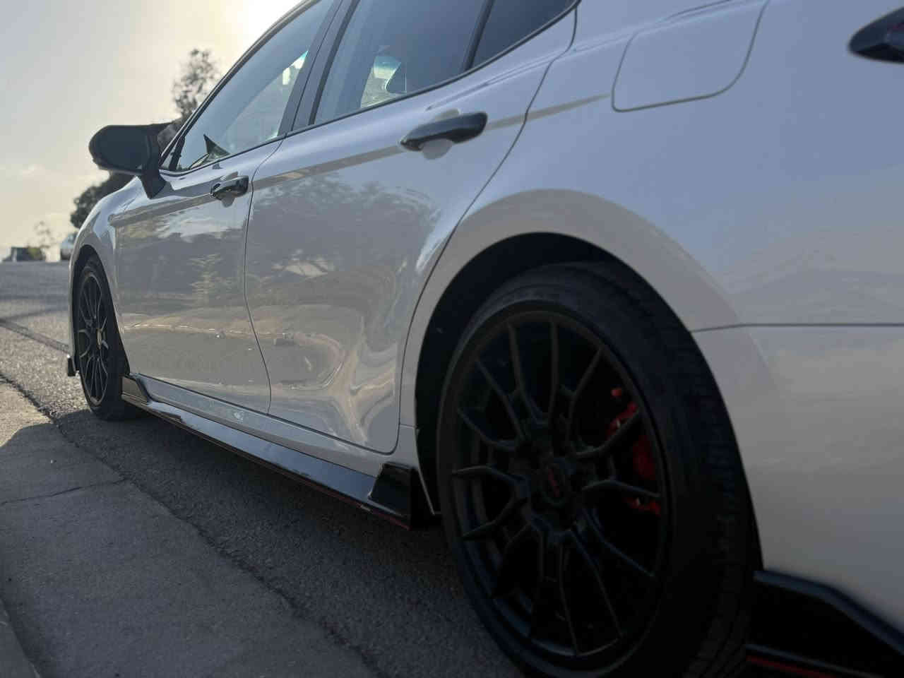 السلام عليكم
كامري 2023 TRD 
السياره ماشيه 43 الف KM
وارد امريكي بيها جاملغ و بنيد صبغ بدون دواخل يعني قطعتين
ايرباك فقط ستيرين و مرجع سستم
مواصفات ال TRD معروفه ميحتاج ذِكر
محرك 3500 تنفس طبيعي 6V
السياره الگشر مالتها و الدواخل كلش نظيفه
السعر : 24,500  الف و بيها مجال بسيط 
صور الحادث و رقم الشاصي مرفق ويا الصور 
السياره مكانها سليمانيه
للتواصل ارسلي خاص او واتس اب على الرقم

***********
