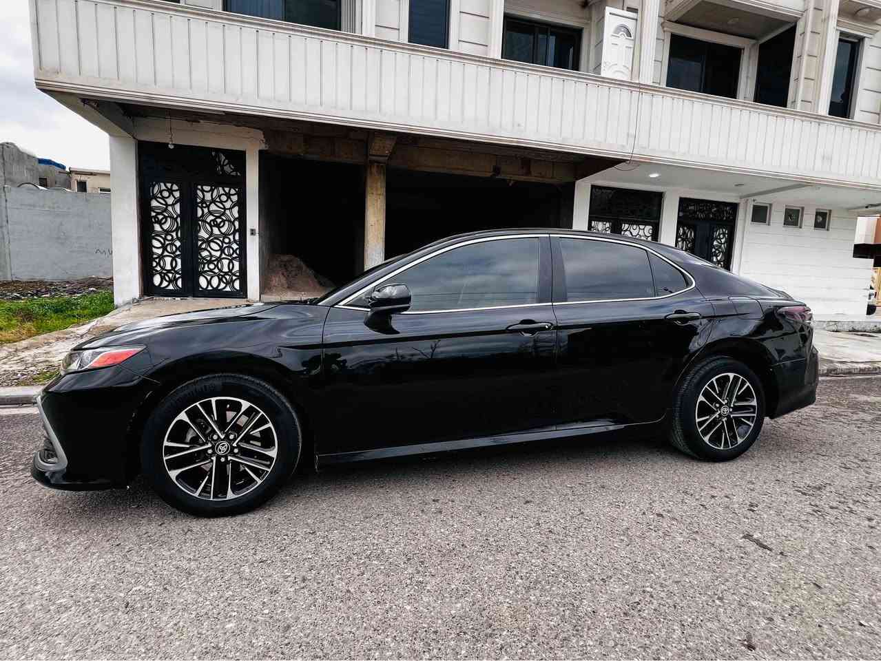 كامري ٢٠٢٤    LE 
دوبارجه سبخ  
هنده ك ملا حزه هه يه 
ره نگي ره ش 
***********
بدون شاصي إرباك ستيرن دشبول سليم
.
. دهوك, العراق
