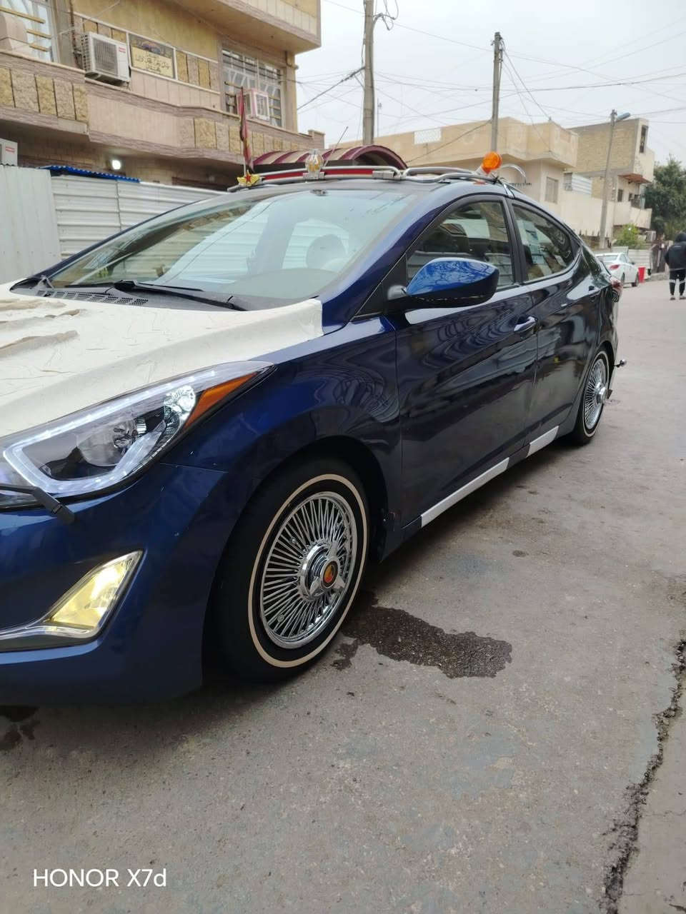 الهم صلي على محمد وآل محمد
السلام عليكم شباب 
الأسم / النتره 
موديل / 2016
لون/ ازرق نيلي 
رقم العجله / 11 بغداد 
مكينه/ 1800 دوش
كير / اوتوماتيك +عادي
1/ شاشه تاب
2/ تحكم استيرن
3/ كامره خلفيه دواره
4 / لد أمامي
5 / منظومه زنون
6 / نظام ايكو اقتصادي
7 / دوشمه عام
8 / ارضيات سفاري
9 / سنتر لوك ريمونت
10/ نشره استوب خلفيه
11/ سيبايه ابو عمار
12/ تخم تاير خط ابيض
13/ تخم ويل جديد
14/ كب كلكسي 15 
15/ لد خلفي
16/ جنطه دوشمه
17/ فانوس +تاج سيبايه + بجعه
سياره ليبل واحد شرط 
هزه جديده فحص جديد 
سنويه جديده 
بسمي شرط التحويل ثاني يوم 
سياره احله من صور بعد شرط 
السياره متعوب عليه
بيع أو مراوس حسب القناعه 
موديل 2016 السعر 118
 الجيه فقط رجاء 
الاستفسار *********** 
مكان بغداد الشعله حي الجوادين
