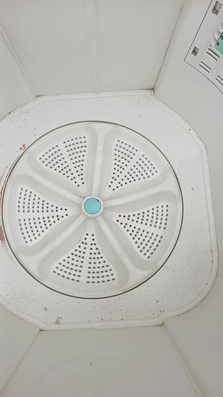 شغالة شرط عل الفحص غسل وتجفيف قفلة 60حجمة كبيرة ***********
