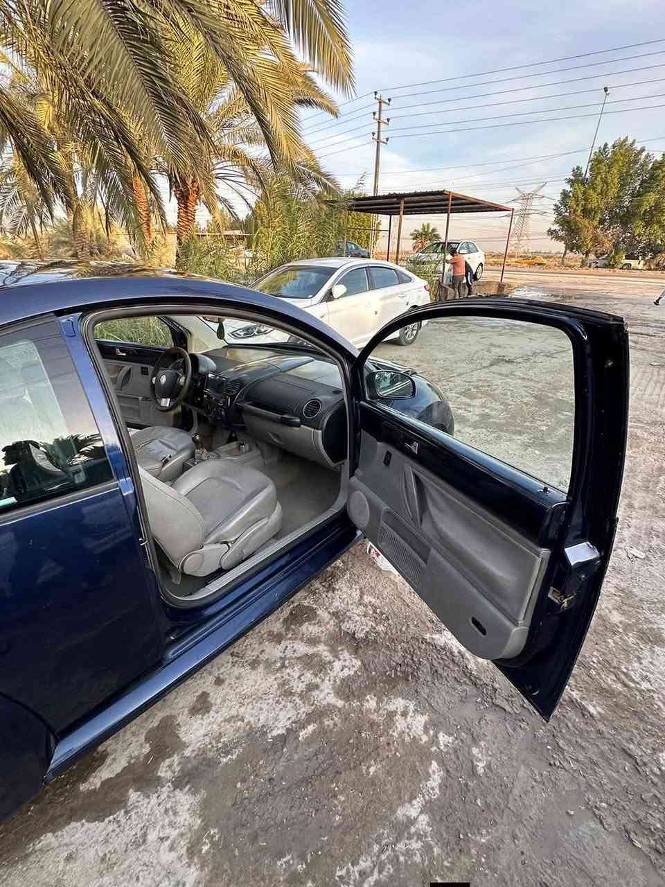 الأخوة الاحبة
السلام عليكم ورحمة الله وبركاته 
بيتل موديل ٢٠٠٧ كير عادي كير عادي
رقم بغداد. نكليزي باسمي           مصبوغة عام بلا ضرر او كص او مكلوبة 
محرك ٢٥٠٠ تمام
كلج تمام 
لون نيلي 
داخل نضيف بطاين ابواب تمام
بيهة ملاحضات جدا بسيطة موضحة بالبدي الصبغ قليل متگشط
نقص كمبريسر التبريد ضعيف
مكانها بابل 
55 وبيه مجال بصيط 
***********
