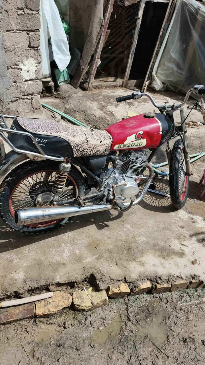 سلام عليكم دراجه وراق اصولي مكفوله موديل شاصي 17مكان شطره شراي تصل  ‏‪***********‬‏
