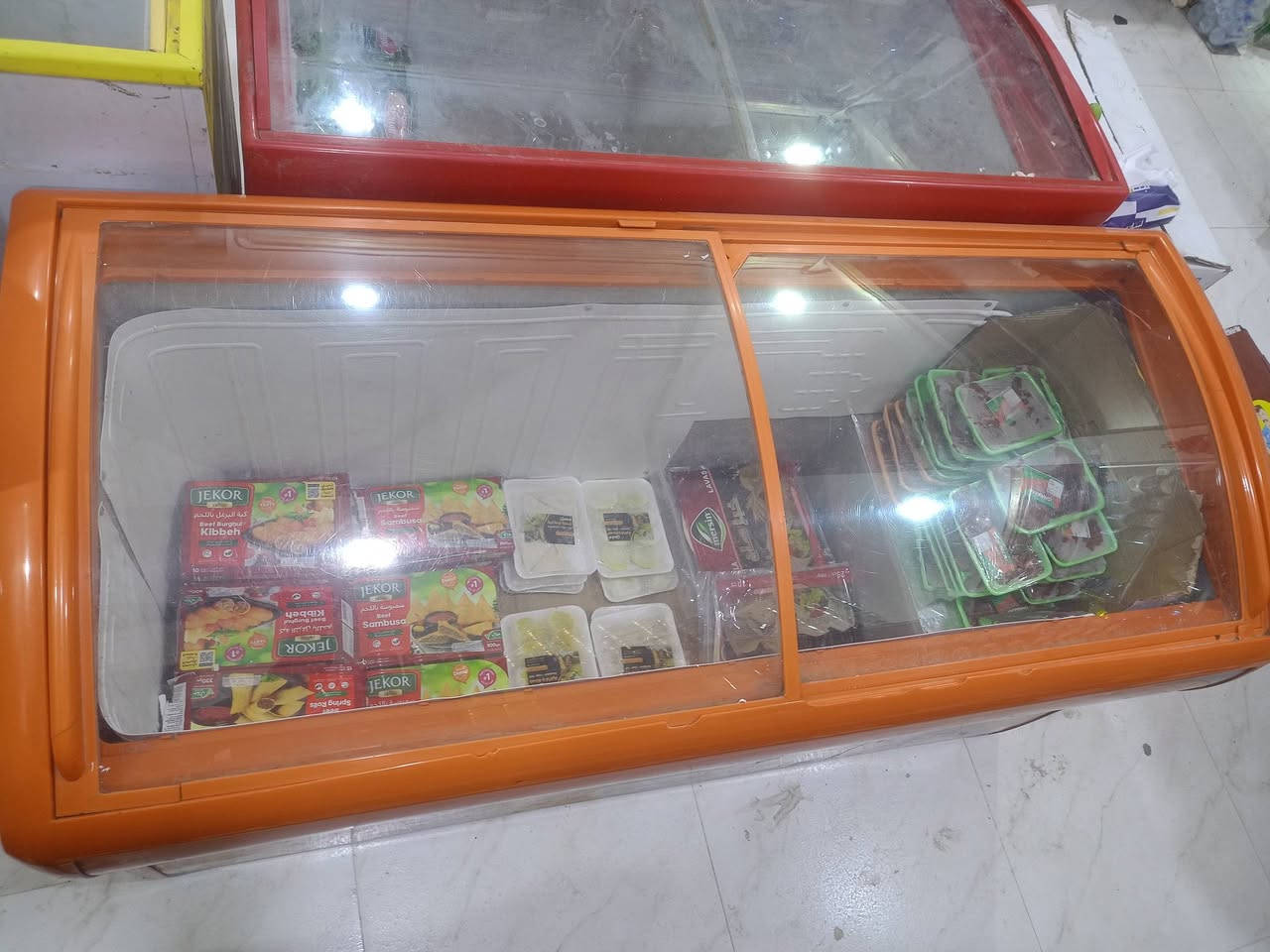 بسبب الوعود الكاذبه اعادت النشر 
مجمد برودته خير من الله تجي ونضافه 100%
الاستفسار ***********
عنواني ناصريه اريدو
