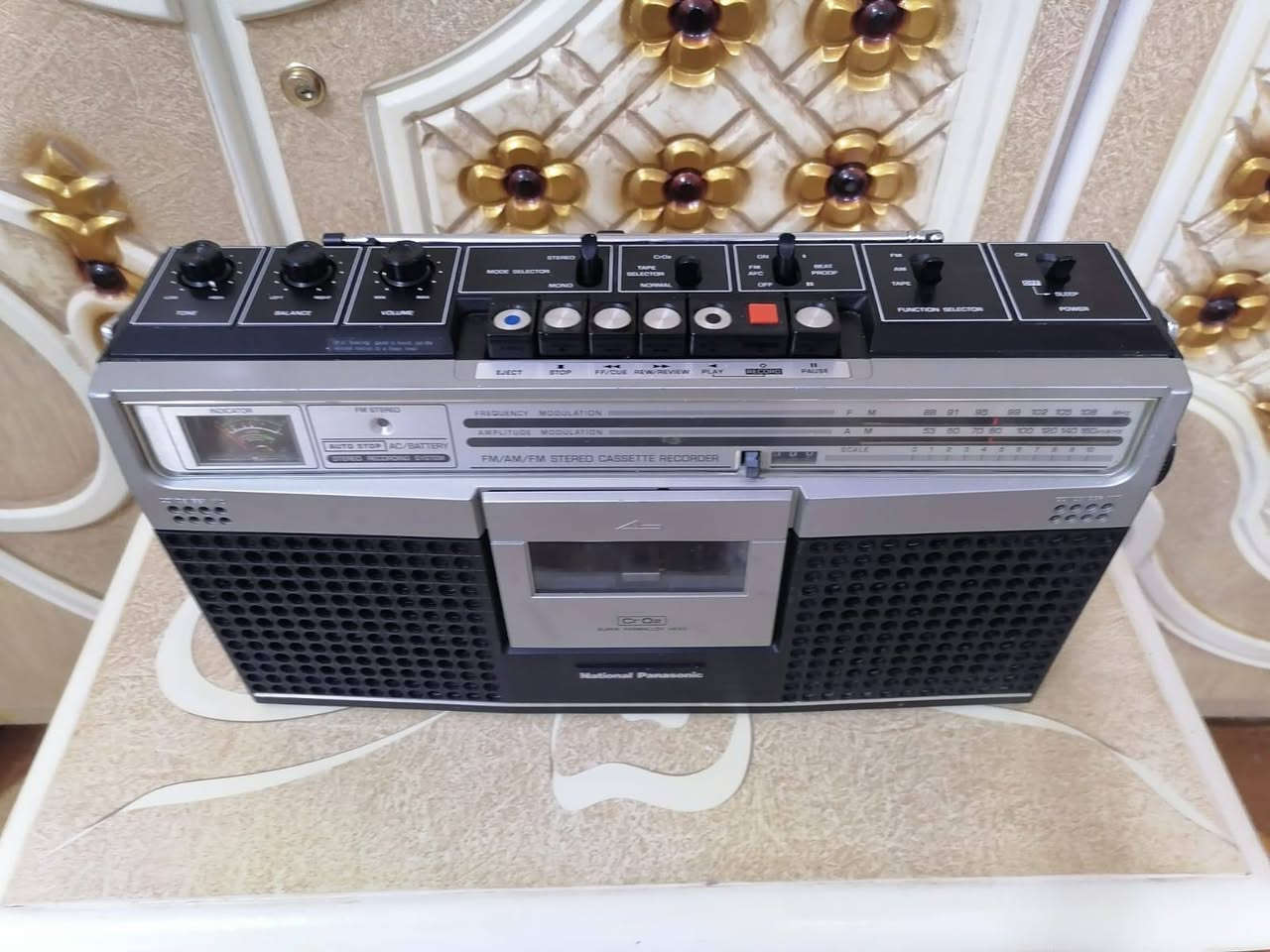 سلام عليكم 

للبيع راديو مسجل ناشونال بانيسونك ياباني اصلي 
مع موجتين للراديو FM AM  جهاز جدا نظيف وشغال بالكامل السعر 150 الف قفل 🔒 مكاني الناصريه المركز لايوجد توصيل للاستفسار المراسله عالخاص


**إذا كنت صاحب هذا الإعلان وتريد حذفه لأي سبب، رجاءا أرسل رسالة إلى الدعم الفني**