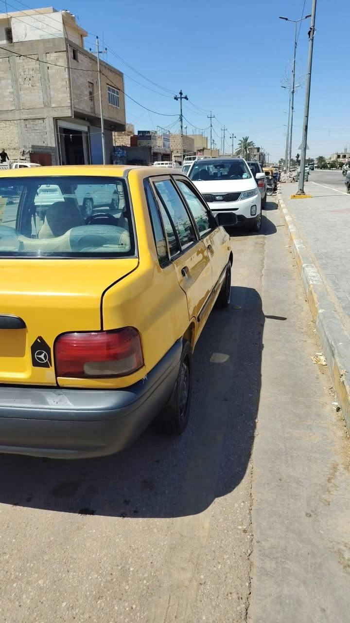 السلام عليكم  سايبه موديل 2015 رقم انكليزي باقي على الاستلام بسمي  كير خير من الله مكينه بيهه خيط بخار كهربائيات كلهه شغاله منظومه الاحتراق كلهه تبديل جديد مبدلهه سياره حلوه تحويل ثاني يوم  26 وبيهه مجال قليل  للإستفسار الاتصال ***********
