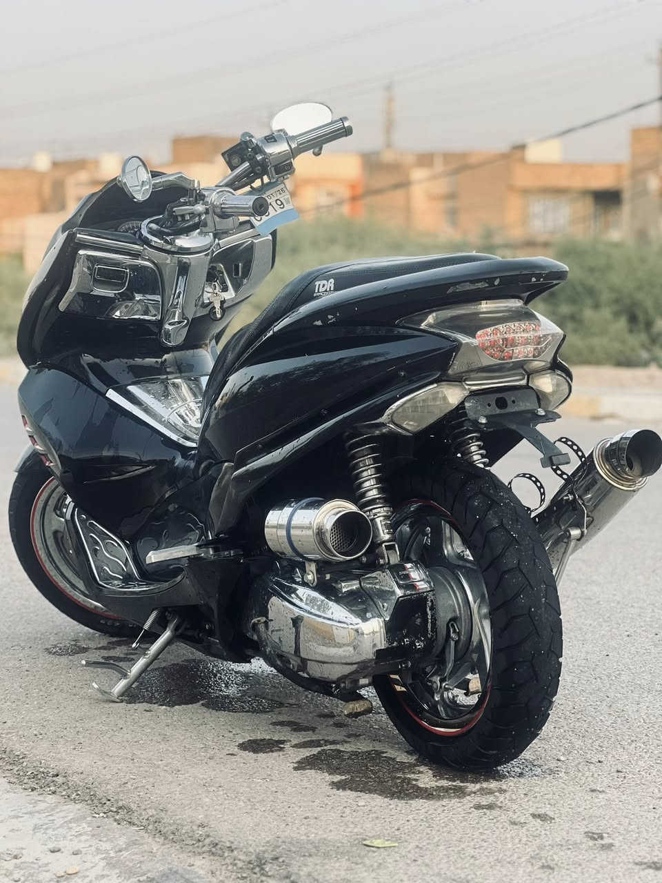 دراجة PCX جيل اول 2016 دراجة رياضي الدراجة مكفوله للتواصل *********** العنوان واسط الكوت.                    السعر. (مليونين او نص)
