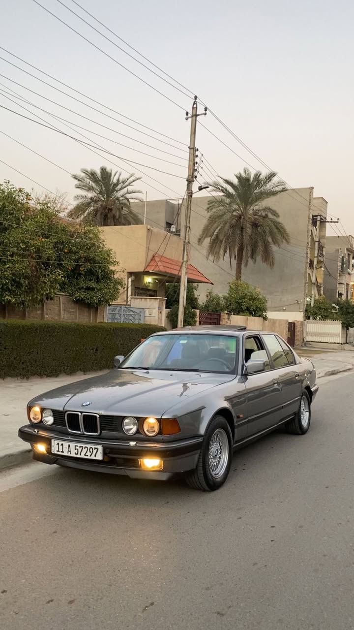 للبيع
Bmw730
سياره موديل ٩١ رقم بغداد الانكليزي هزه جديده باسمي تحويل مباشر 
محرك ٣٠ ٦ سلندر 
محرك كير شغاله ١٠٠/١٠٠
حداديه امامي خلفي جديد 
تبريد شغال ثلج 
موصفات 
دبل ايرباك دبل كمبيوتر دبل جكمجه 
سلايد رووف طكتين 
داخل مخمل  مسند شاشه عرض DVD 
بطاين مخمل صاج ملكي ابو الخط 
نفاظه قلاب 
حساس امامي 
زراك لايت 
ترايش لمتد اسود ترايش دعاميات بلون السياره بلادي 
مرايه وسطيه كهرباء 
مري جانبيه كهرباء 
جام اربعه كهرباء 
مروحه كهرباء F01 
سنتر لوك 
مسجل بلوتوث 
ويل خليه اصلي وتخم تاير جديد 
سياره جديده بمعنى الكلمه وعلى ايد وحده ممركوبه 
كلشي بيها اصلي BMW 
بدون اي نقص جاهزه للاخير مال جناي 
مصبوغه بيها كم قطعه ابيع صبغ عام 
مكفوله من الضربه والخايس 
السعر 73$
للاستفسار الاتصال على الرقم ***********
مكاني السيديه حي الاعلام
