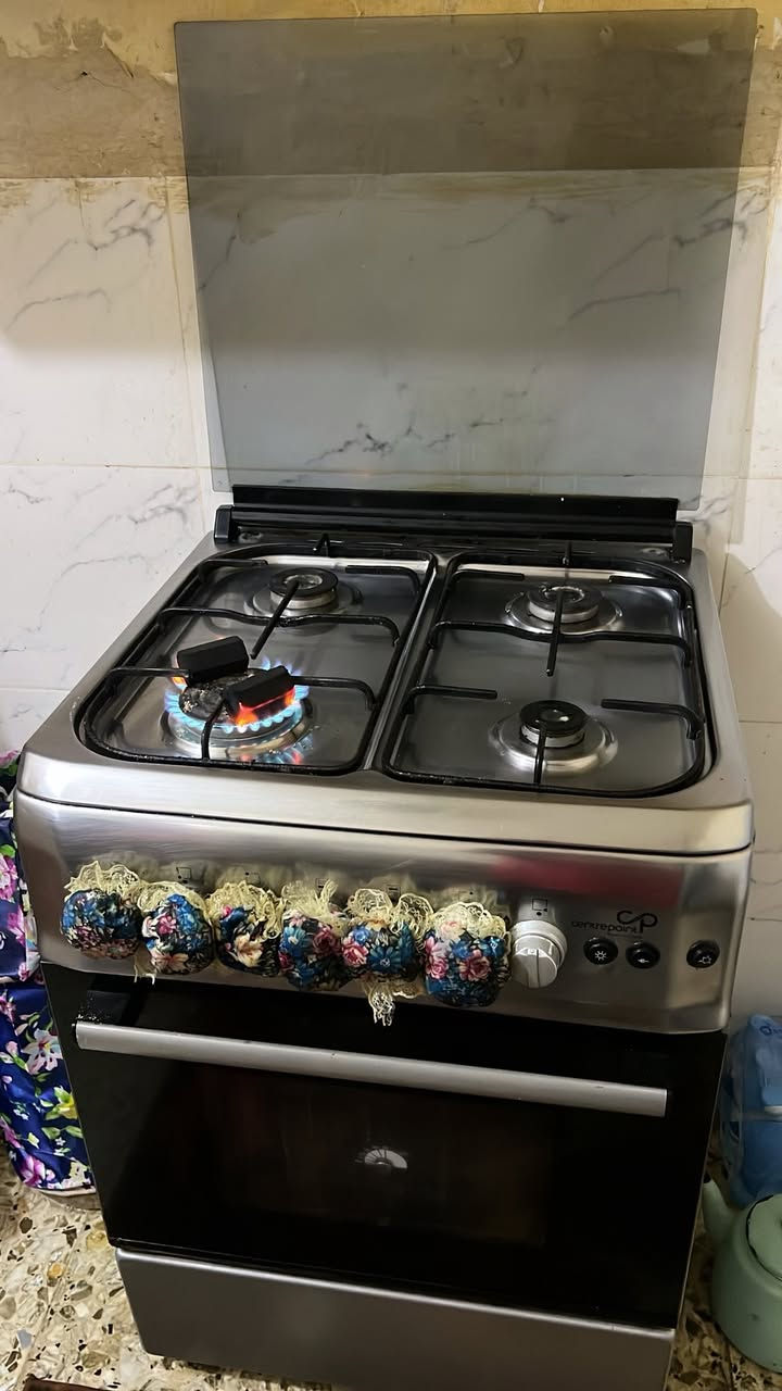 السلام عليكم كاونتر وطباخ للبيع


**إذا كنت صاحب هذا الإعلان وتريد حذفه لأي سبب، رجاءا أرسل رسالة إلى الدعم الفني**