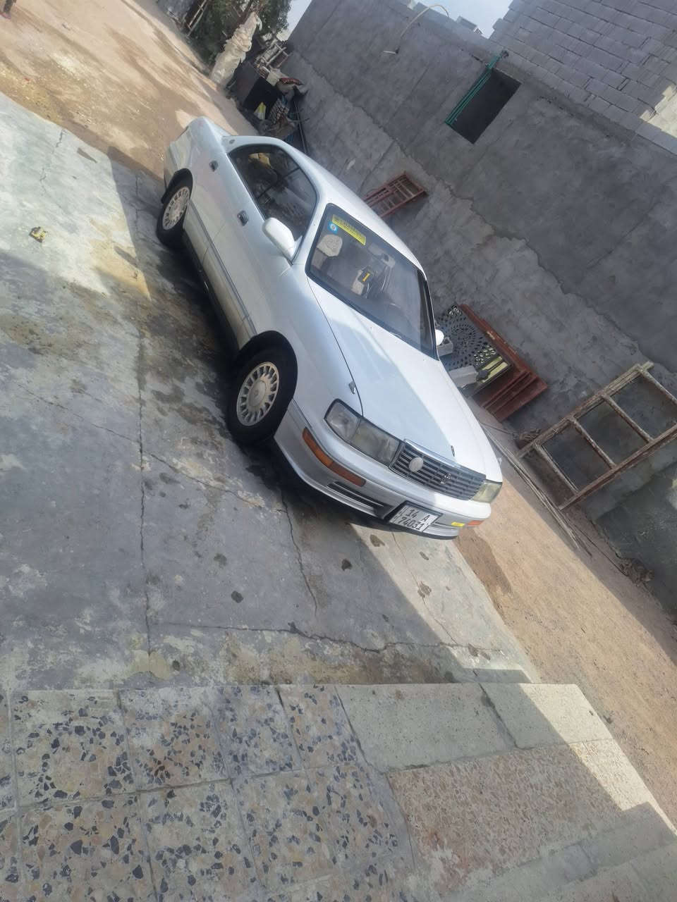 السلام عليكم سيارة للبيع المكان الزبير 
سيارة بطة فصل رقم بصرة انكليزي سنوه 2030 بأسمي 
مكفولة من الكصة ونقل جثة والاصوليات 
مصبوغة صبغ عام 
مكينه 2.5   والسعر 65 وبي مجال للأستفسار ***********
***********
