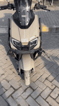 دراجه للبيع شحن نضيفه حيل
بغداد العامريه سعر 
مليون 100 
***********
