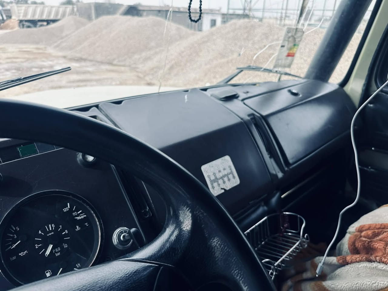 السلام عليكم ***********
من رخصة الادمن اقجم ابو العلم طويلة ابلاد موديل 91 دشبول جلد كير 111 مجموعة جي اف جاهزة امجهزة للعمل رقم انكليزي تحويل ثاني يوم بسمائنة جديدة السيارة نظافة خير من الله تخم تاير برماغ ابو الربع للاستفسار الاتصال على الرقم الموجود ***********
