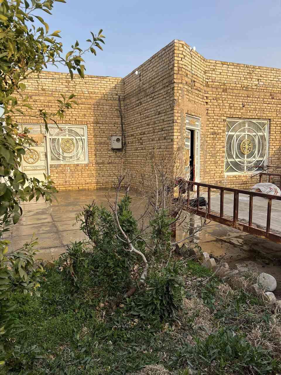 مزرعة للبيع
📍 الموقع: الديوانية – الشافعية، نزلت معمل 
📐 المساحة: خمس دونم
🏠 البيت: بناء حديث بمساحة 300 متر
🌴 المزرعة: مزروعة بالكامل بالنخيل
⚡ الخدمات: تبليط، كهرباء، ماء متوفرة بالكامل
📞 للاستفسار  ***********
