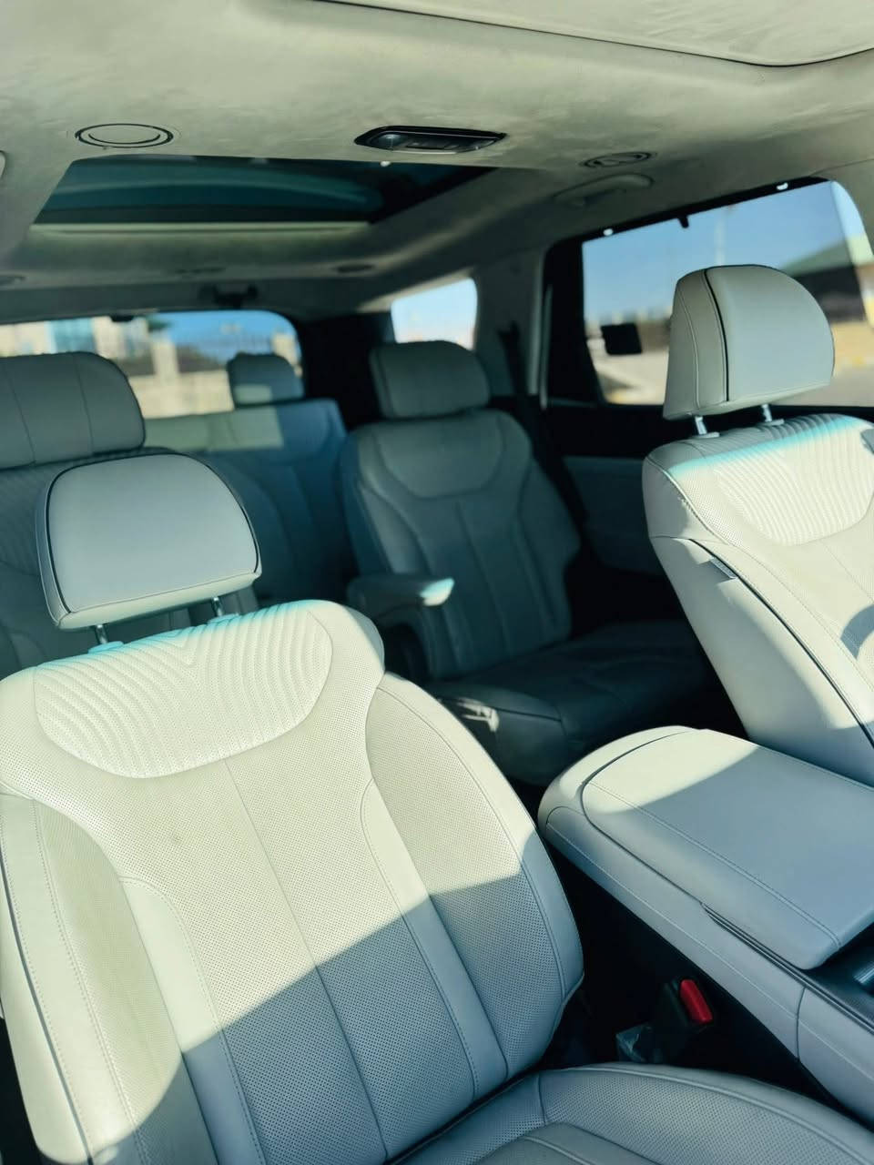 ماشاءالله ماشالله 
فخامة كوري 
هونداي باليسايد 2023 وارد كوري كلين كلين تايتل 
مواصفات كالوگرافي اخر مواصفات من باليسايد
فور ويل 4*4
داخل ابيض   
7 راكب 
تبريد مركزي 
صقف كنتارة  يعني شامو
بانوراما و سلايت دبل
رادار 360 درجة فول حساسات 360 درجة
كشن جلد 
كشنات كلهن كهربائي و كلهن تبريد و تدفئة
كشن VIP
كشن مساج 
ستيرن هيتر 
داتاشو يعني كيج عل جام 
بعد هواية موصفات 
سعر385$ مجال رقم اربيل 
***********
