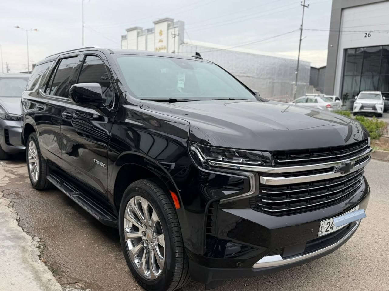 تاهو LT  : 2024 . (خليجي وكاله المنصور) 
المحرك : .V8.5.300 . 
       
الرقم : دهوك 
(مغلفه افلام حمايه PPF بالكامل ضمان 10 سنوات وكتاب تظليل 80‎%‎ من المرور  ومكفوله كفاله عامه من كلشي)

مـواصـفـات LT
دبل اكسل
حساس امامي خلفي
كامرة ٣٦٠ درجة 
مانع تصادم 
تحديد مسار
تدفئة مقود 
ثلاجة
شاشة كبيرة
دعامية بريمير
جنطة كهرباء
مقاعد كهرباء 
 العلامة السودة (وجه القمر)
( السيارة كفالة عامة وضع الشركة )

وكالة المنصور ( بعدها تحت ضمان الشركة )

مكان السياره / اربيل شارع 40

للاتصال 
***********
***********
