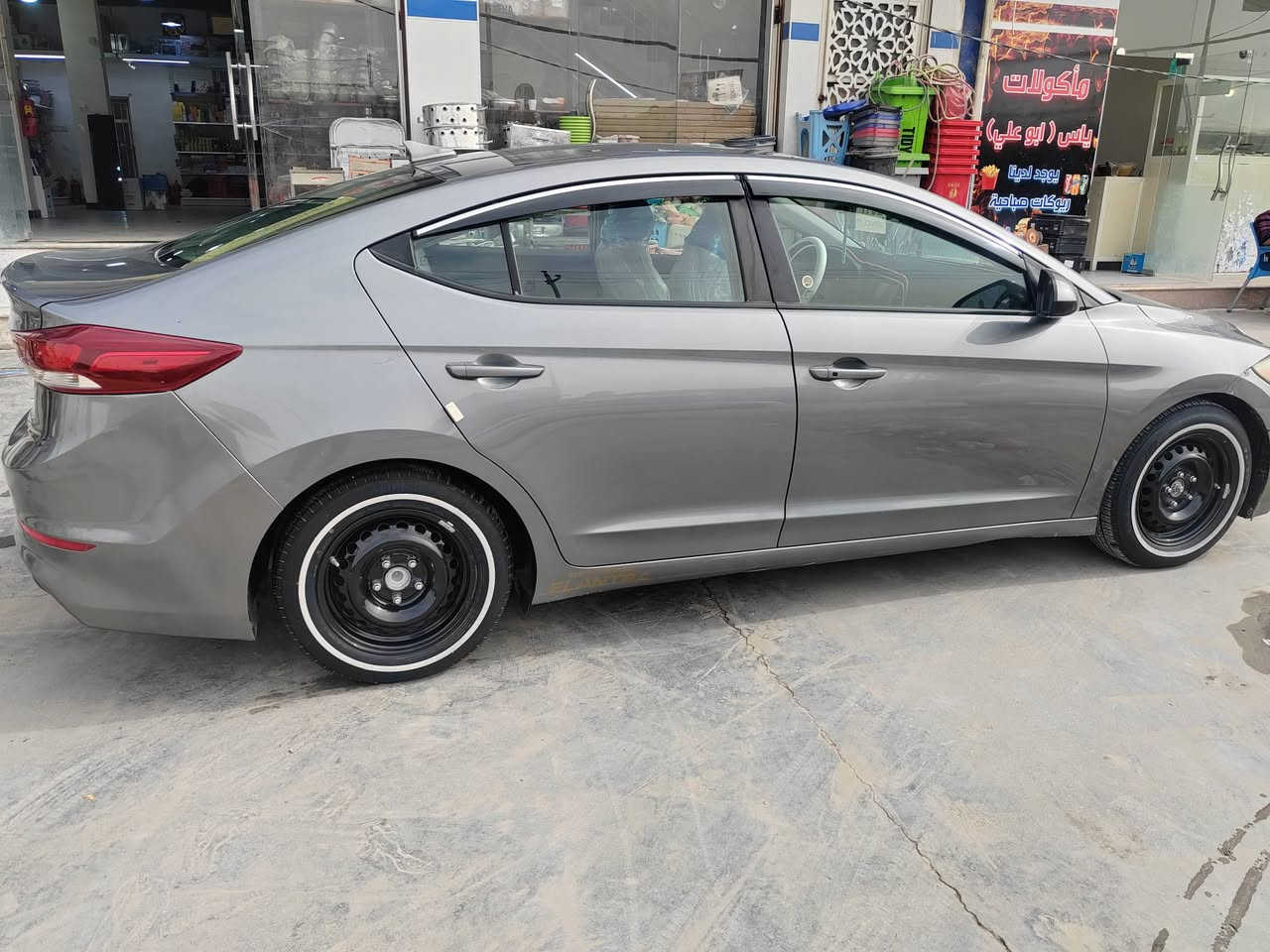 النترا موديل 2017 حادثه دعاميه اماميه فقط  السياره ليبل واحد كلهه  السعر 125
***********
